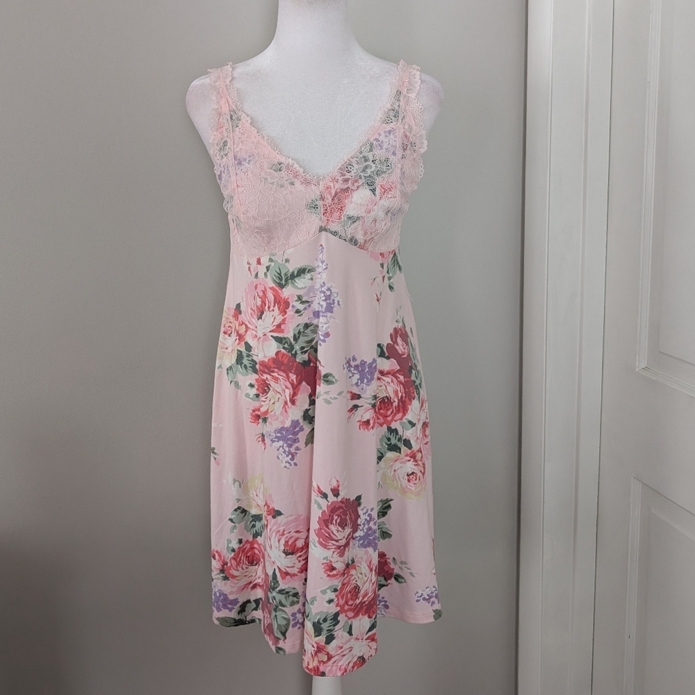by Flora Nikrooz Womens Babydoll Nightgown Slip Dress MEDIUM Lace Floral Stretch